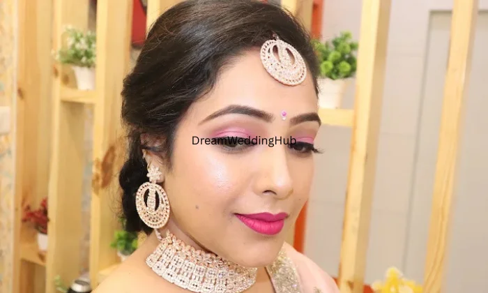 Bobby Hair Designer Unisex Salon